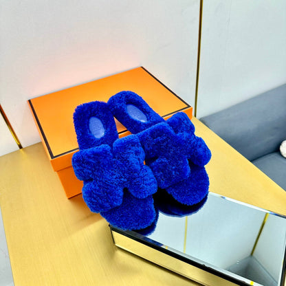 ORAN SHEARLING SANDALS INDIGO BLUE