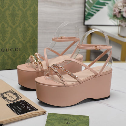 WEDGE PLATFORM IN LIGHT PINK SHEEPSKIN