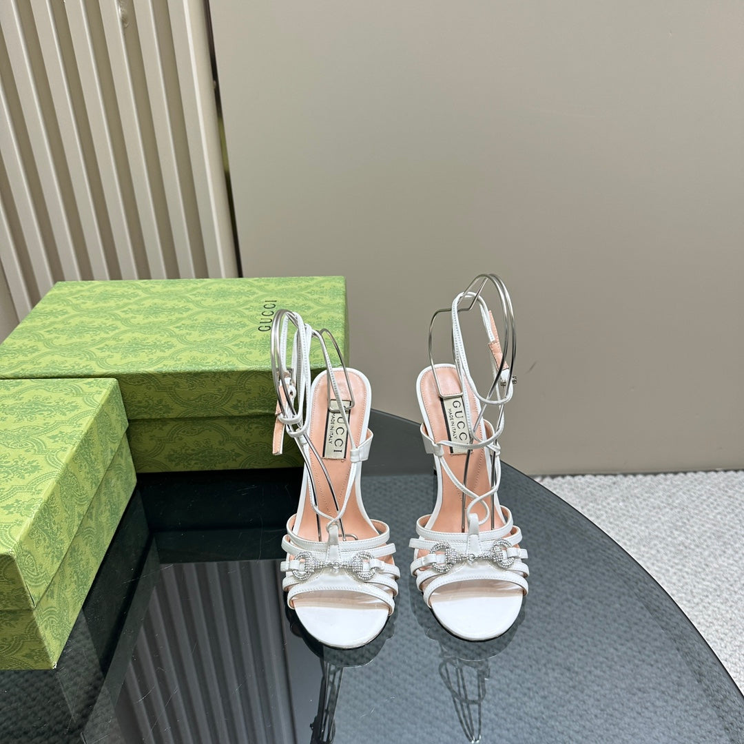 CRYSTAL HORSEBIT STRAPPY SANDAL 10.5CM IN WHITE PATENT LEATHER