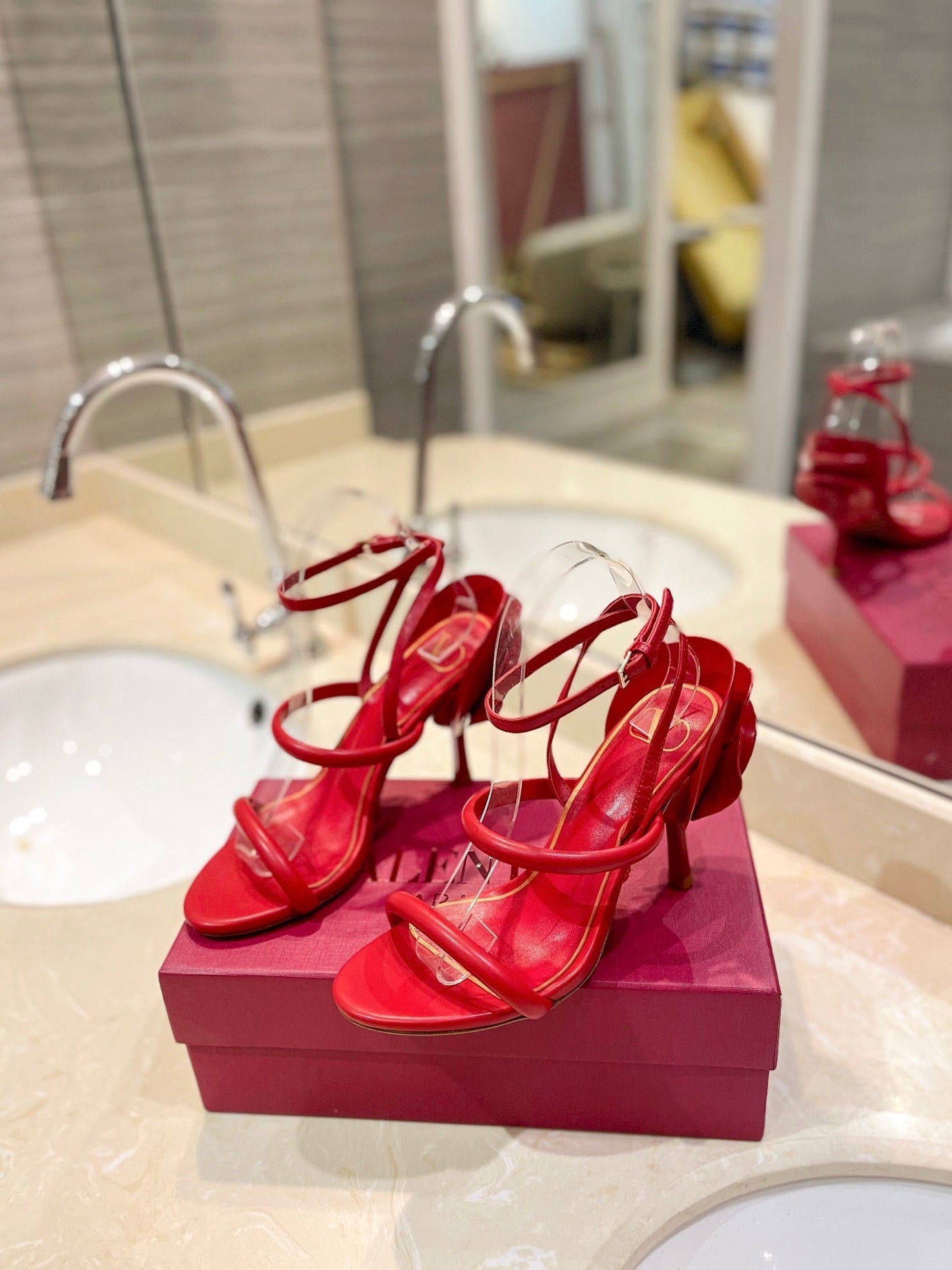 HIGH HEEL SANDAL 10 CM IN CHERRY RED CALFSKIN