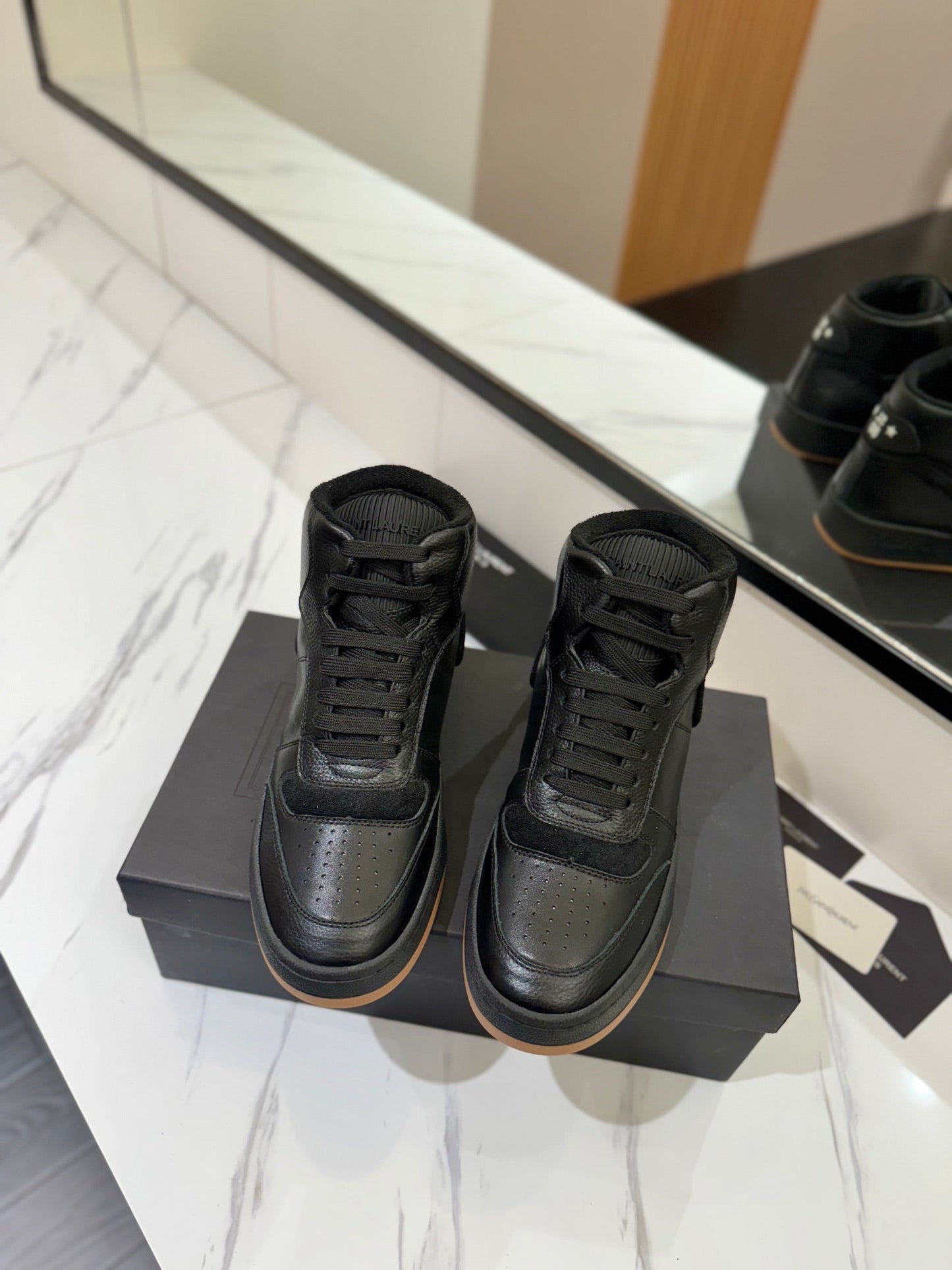 MID-TOP SNEAKERS IN BLACK PERFORATED LAMBSKIN