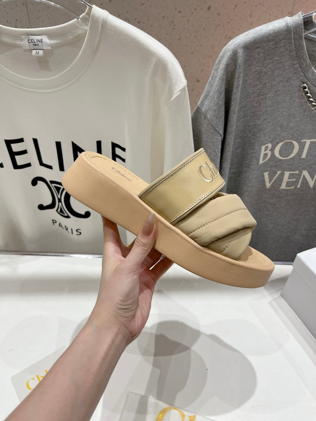 MILA PLATFORM 5 CM IN OYSTER GREY NYLON WITH EMBROIDERED LOGO