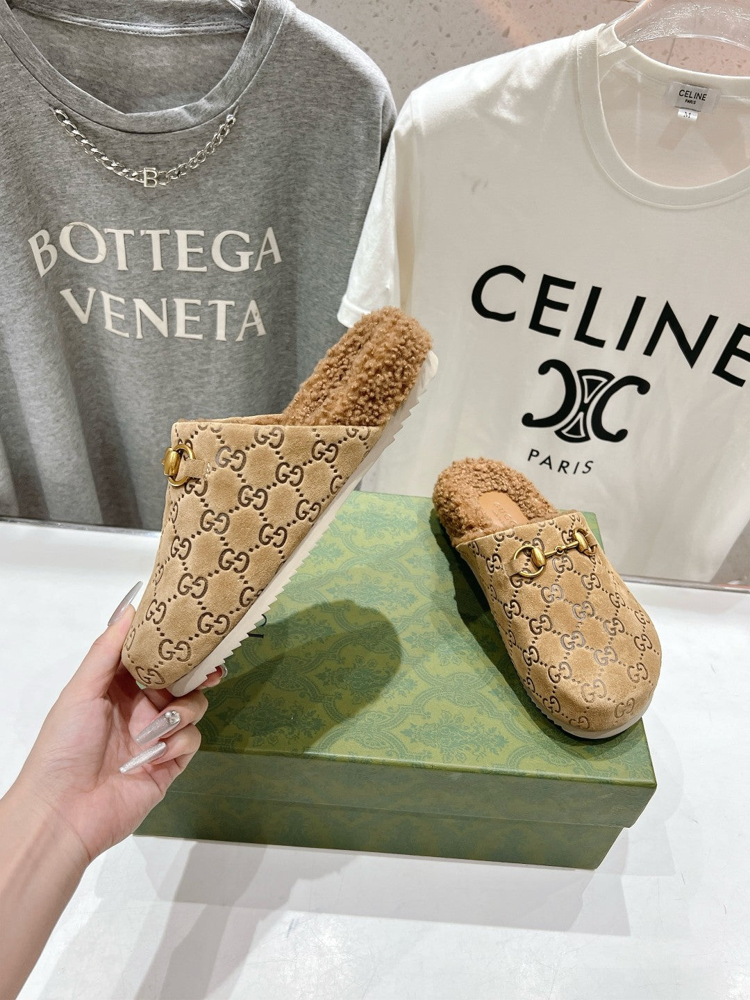 HORSEBIT MULE IN CAMEL EMBOSSED SUEDE AND FLEECE LINING