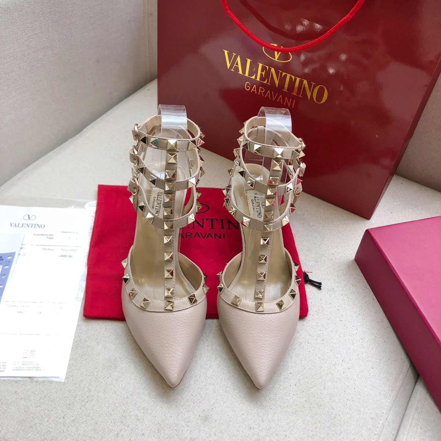 ROCKSTUD PALE PINK METALLIC CALFSKIN ANKLE STRAP HIGH SANDAL